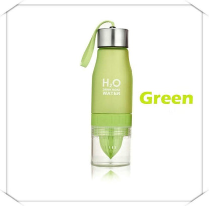 Bouteille d'eau avec infuseur de fruits H²O