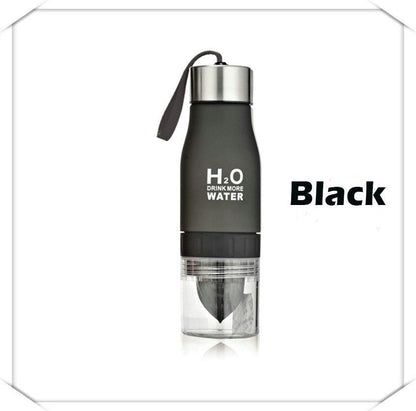 Bouteille d'eau avec infuseur de fruits H²O