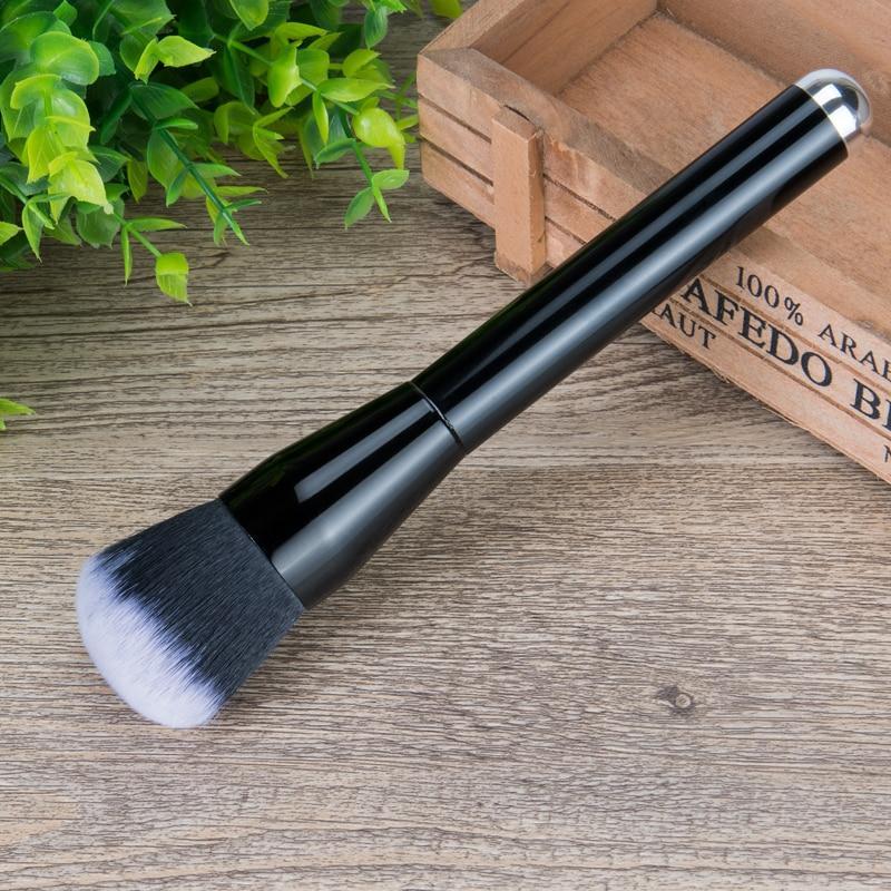 Grand pinceau à poudre de maquillage