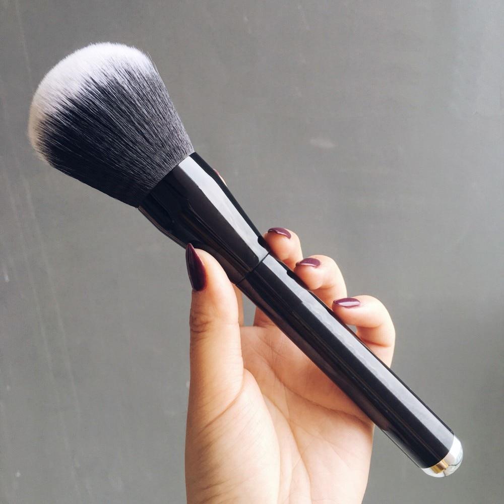 Grand pinceau à poudre de maquillage