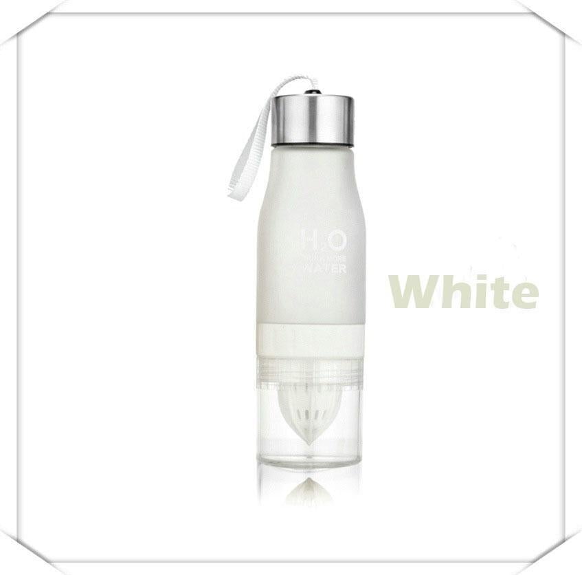 Bouteille d'eau avec infuseur de fruits H²O